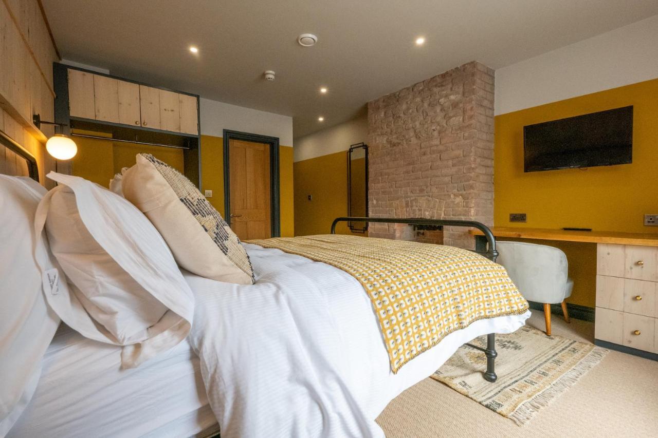 The Sheep And Penguin Hotell Wells Eksteriør bilde